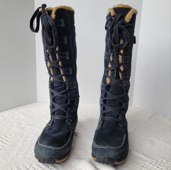 Timberland, Grandy EatherKeepers, Waterproof Suede Zip Up Sherpa Lined Boot - Picture 4 of 12